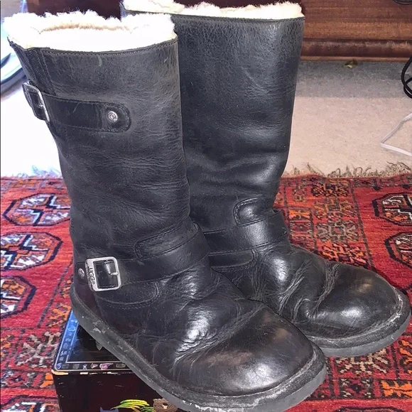 Ugg Leather Boots - Picture 10 of 10